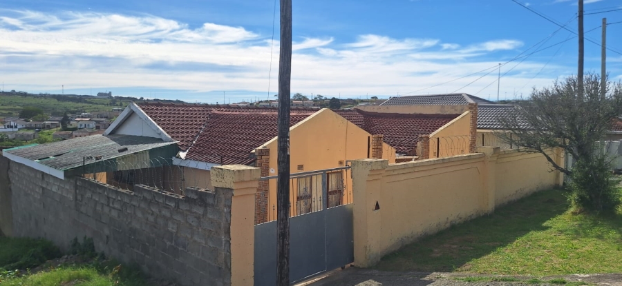 6 Bedroom Property for Sale in Mdantsane Nu 17 Eastern Cape